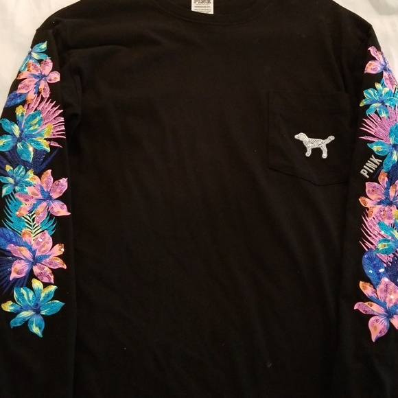 PINK Victoria's Secret Tops - 🌺VS PINK jeweled TOP